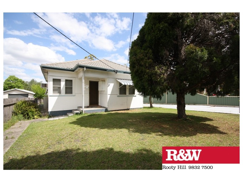 8 MINCHINBURY STREET, Eastern Creek NSW 2766