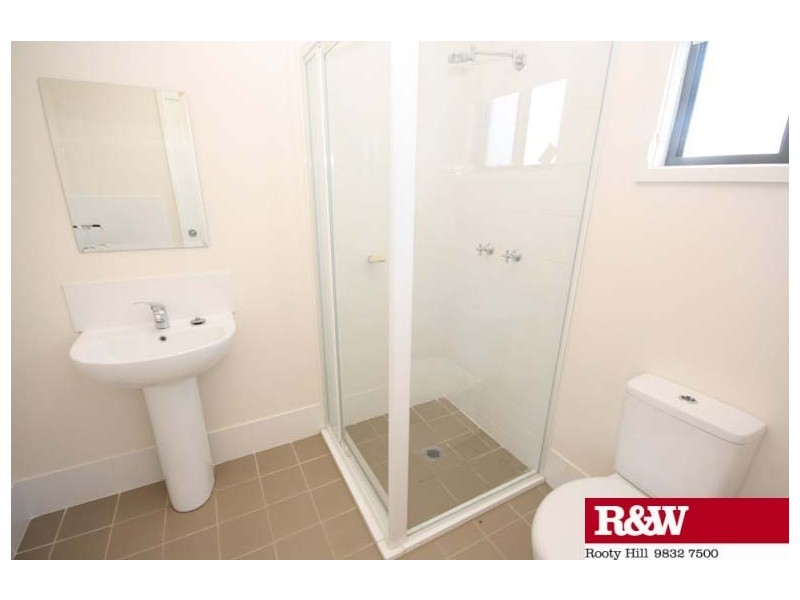 5A  DURVILLE AVENUE, Tregear NSW 2770