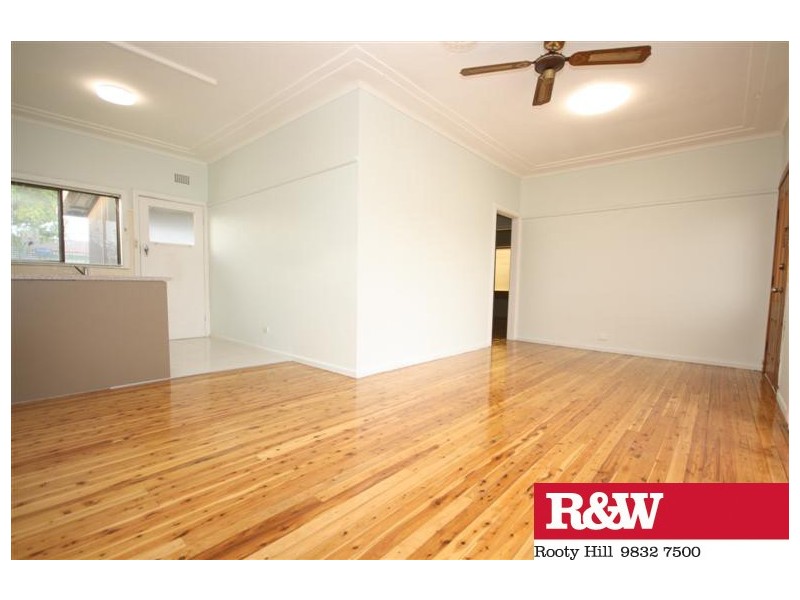 37 WYCOMBE STREET, Doonside NSW 2767