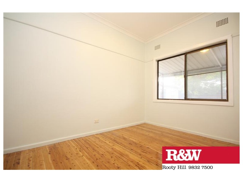 37 WYCOMBE STREET, Doonside NSW 2767