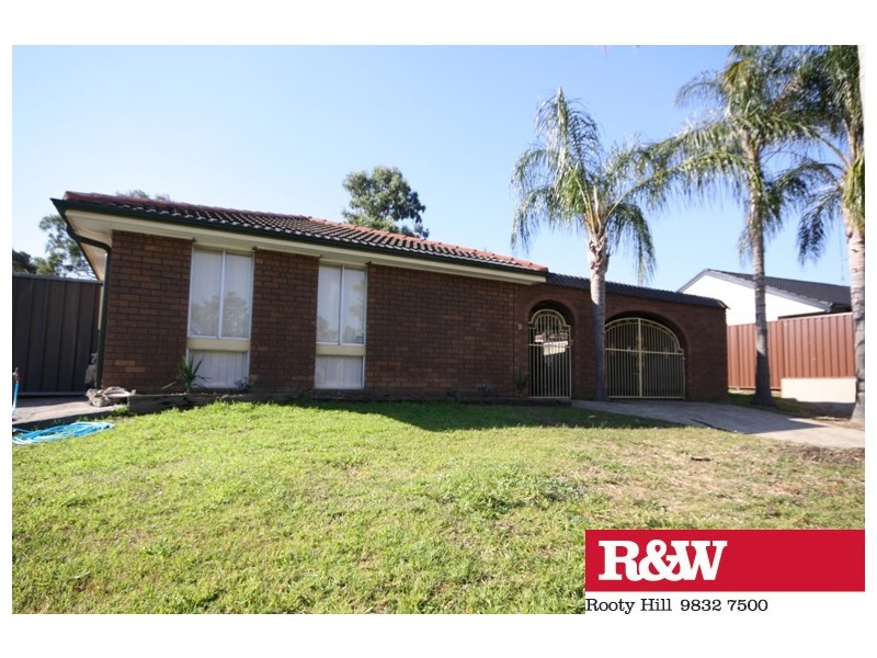 9 SHEARER STREET, St Clair NSW 2759