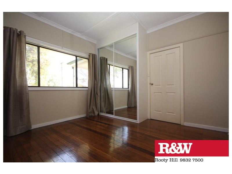 50 MAMRE ROAD, St Marys NSW 2760