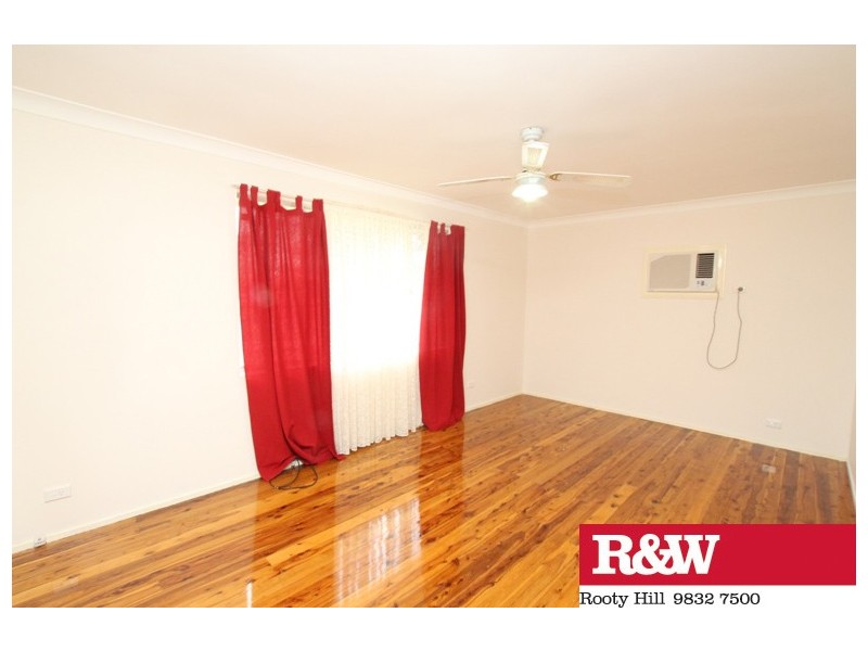 2 TARUN PLACE, Dharruk NSW 2770