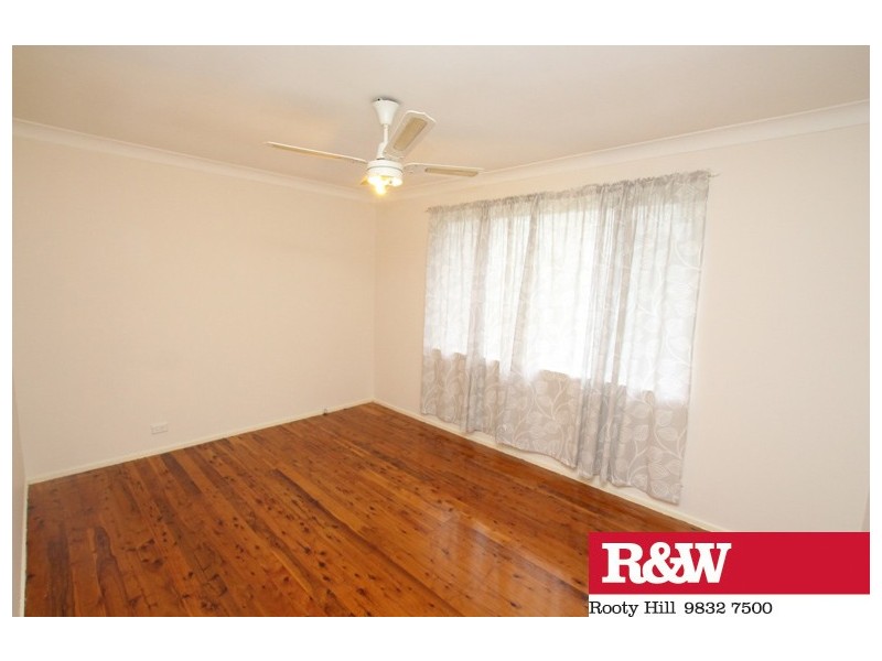 2 TARUN PLACE, Dharruk NSW 2770