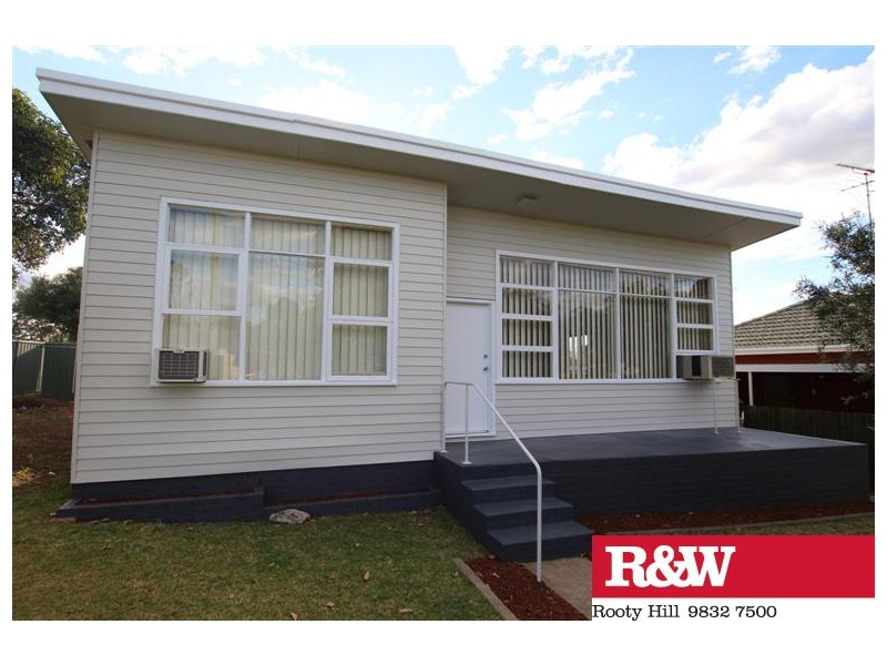 9 GRACE STREET, Kingswood NSW 2747