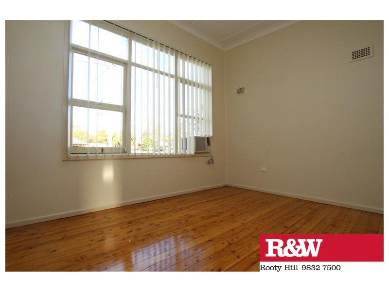 9 GRACE STREET, Kingswood NSW 2747