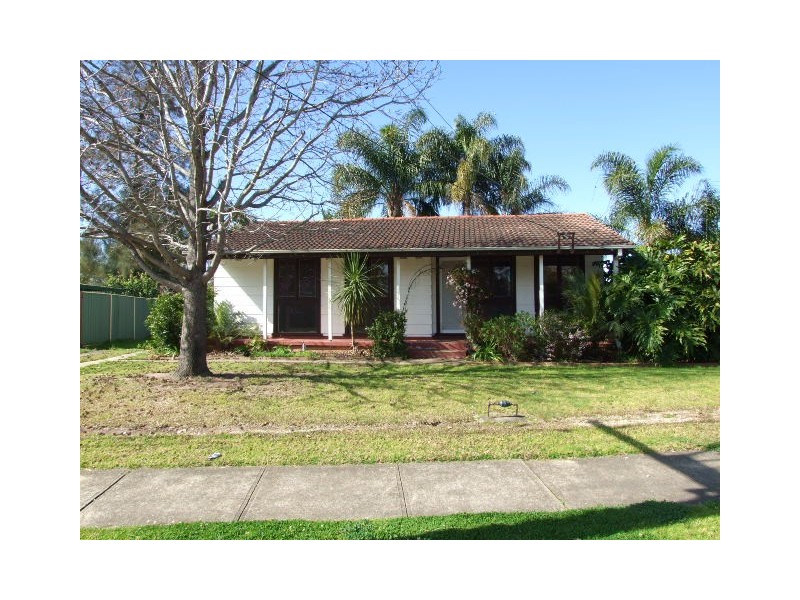 25 MINDANAO AVENUE, Lethbridge Park NSW 2770