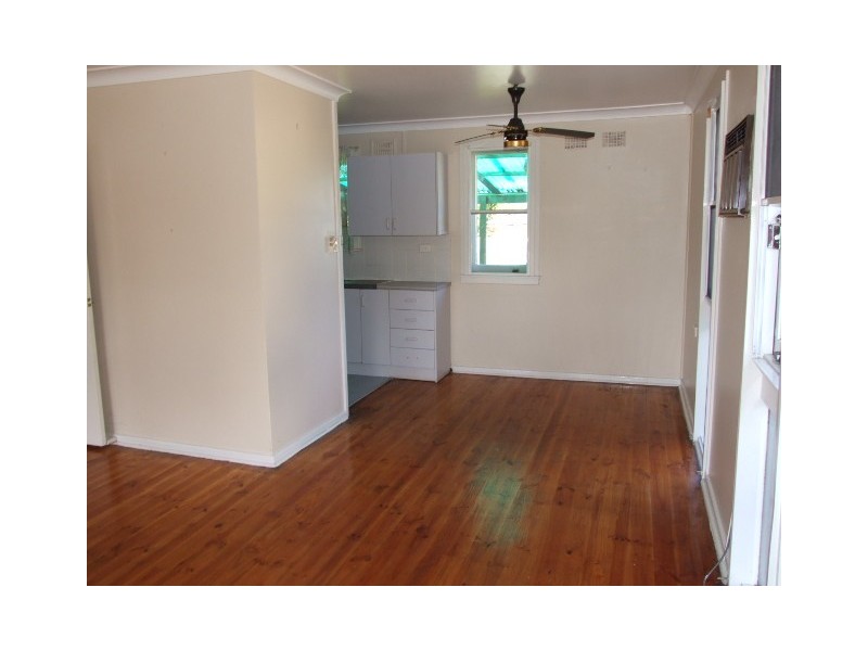 25 MINDANAO AVENUE, Lethbridge Park NSW 2770