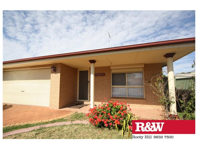 6  GLENROBEN PLACE, Mount Druitt NSW 2770