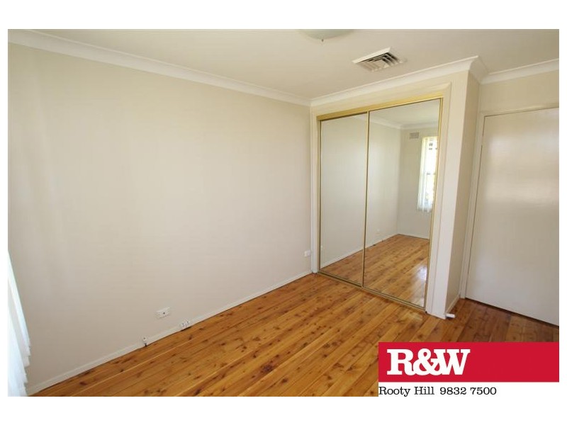 67 BARLOW STREET, Cambridge Park NSW 2747