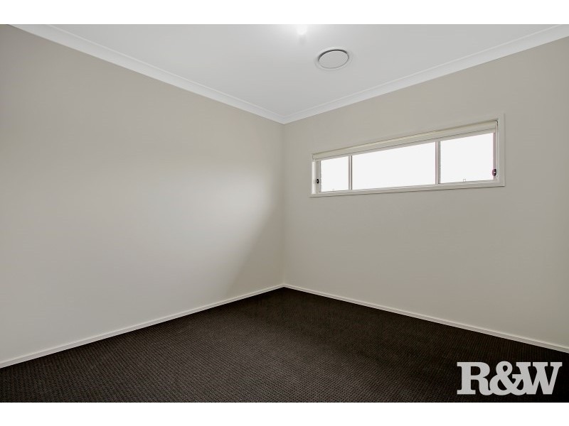 18 Dutton Street, Spring Farm NSW 2570