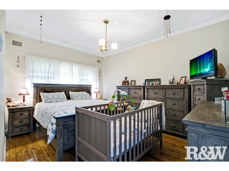 14 Constance Avenue, Oxley Park NSW 2760