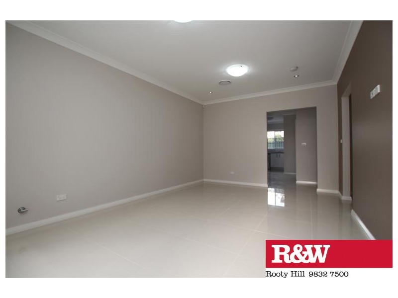 3/28-30 RAMONA STREET, Quakers Hill NSW 2763