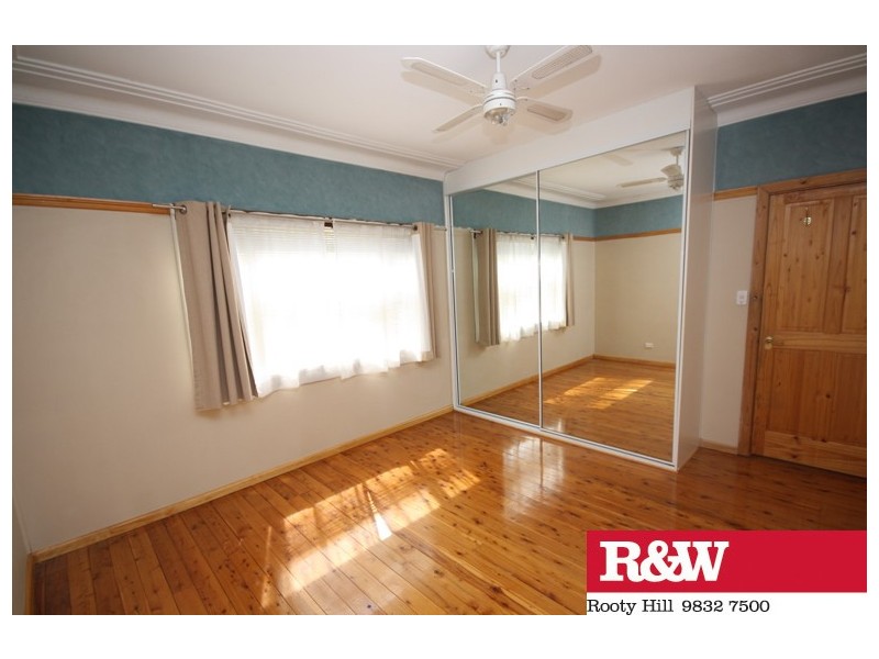 16 CATHERINE CRESCENT, Rooty Hill NSW 2766