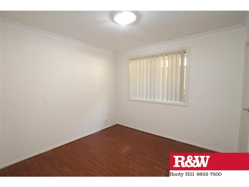 12 TWYNAM PLACE, Minto NSW 2566