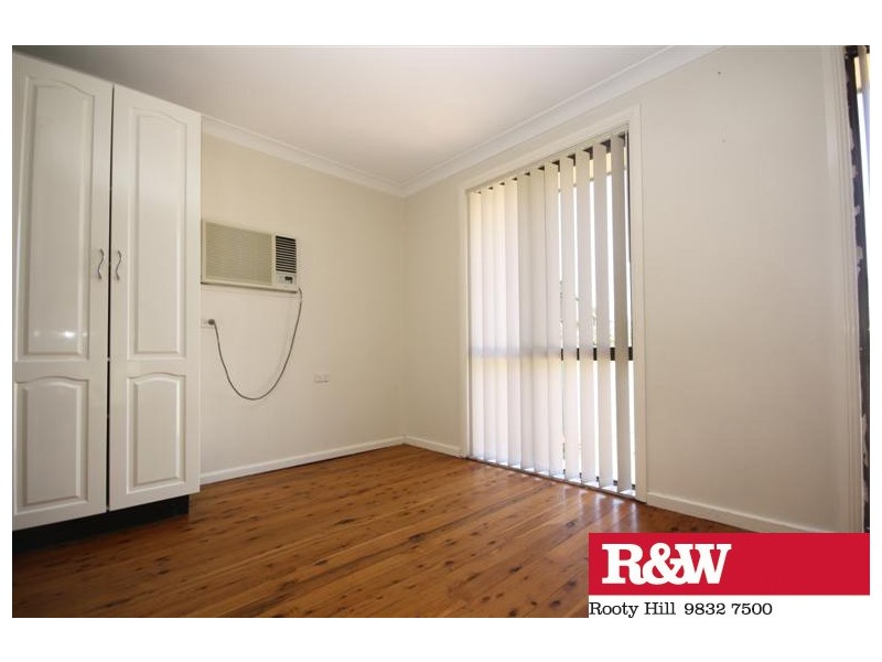 30 FITZGERALD CRESCENT, Blackett NSW 2770