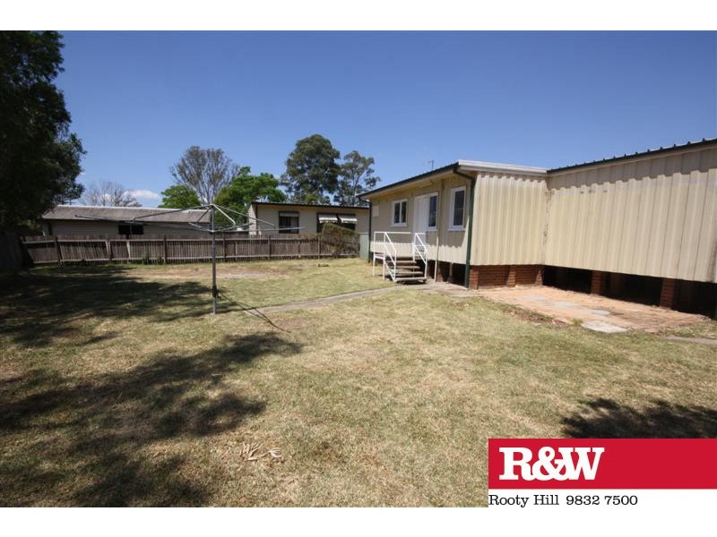 6 ANTILL PLACE, Blackett NSW 2770