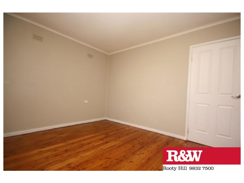 25 FERAMIN AVENUE, Whalan NSW 2770