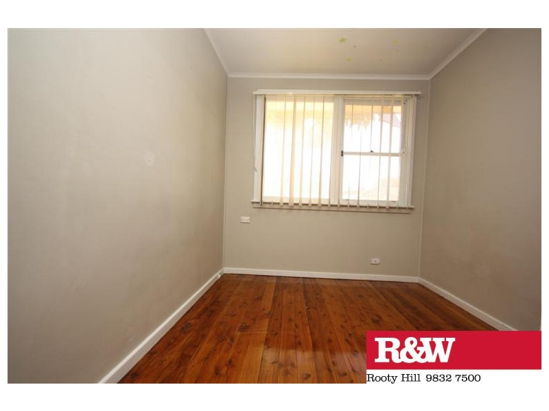 25 FERAMIN AVENUE, Whalan NSW 2770