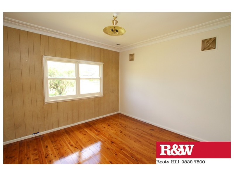 7 CATHERINE CRESCENT, Rooty Hill NSW 2766