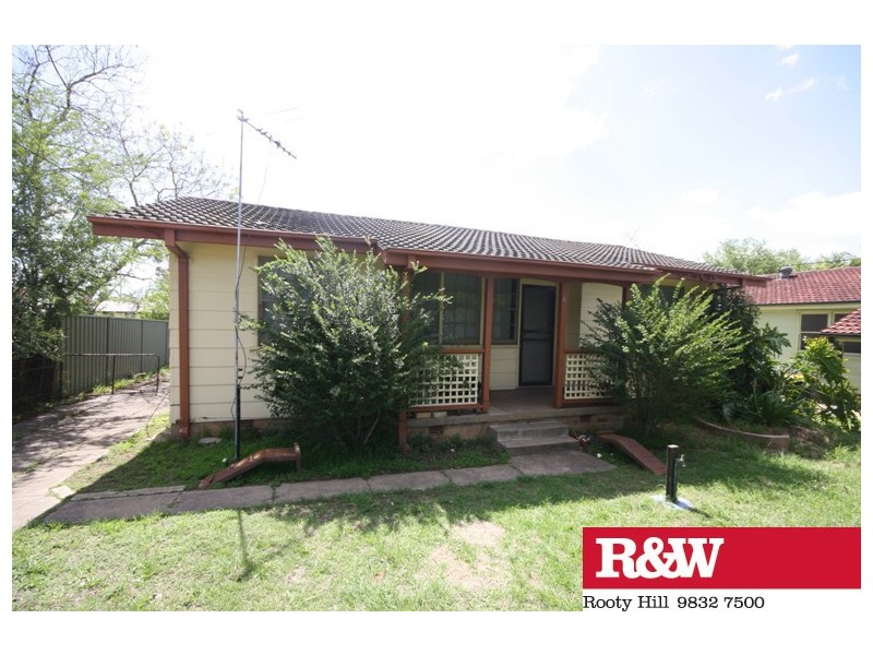 6 HARDY STREET, Blackett NSW 2770