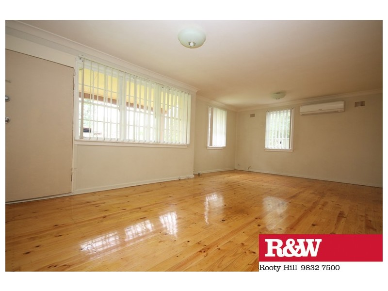 6 HARDY STREET, Blackett NSW 2770