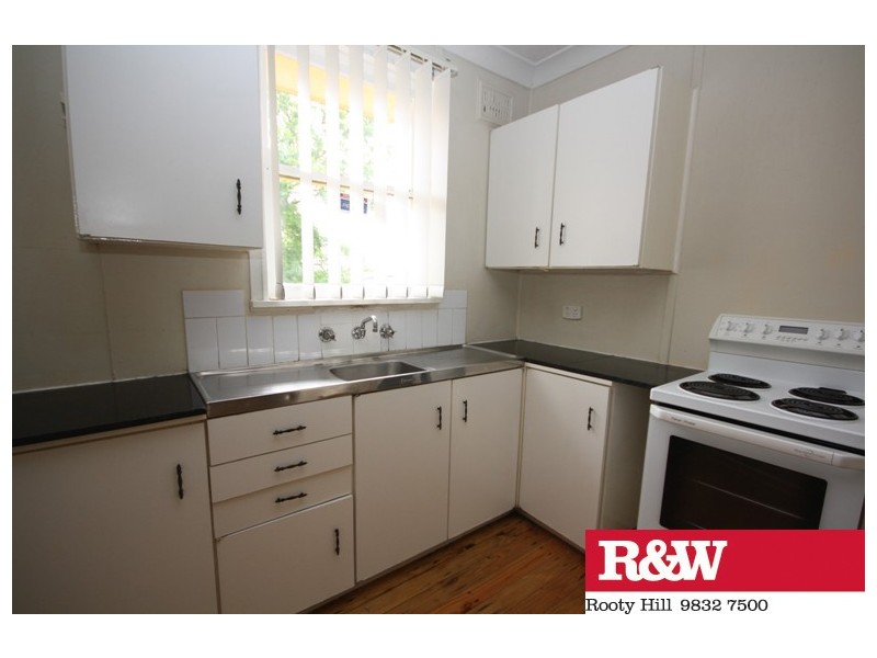 6 HARDY STREET, Blackett NSW 2770