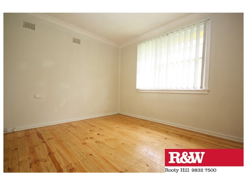 6 HARDY STREET, Blackett NSW 2770