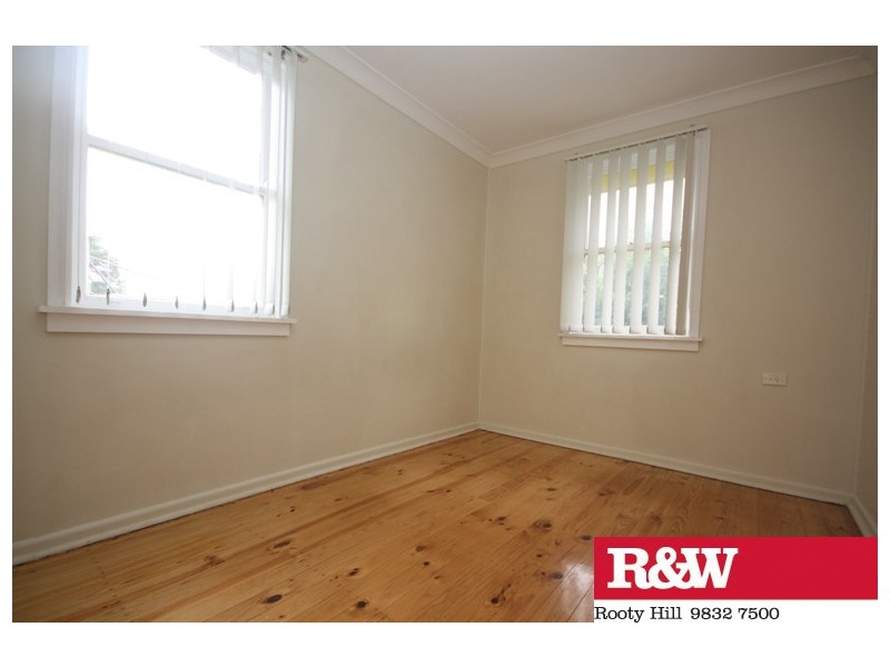 6 HARDY STREET, Blackett NSW 2770