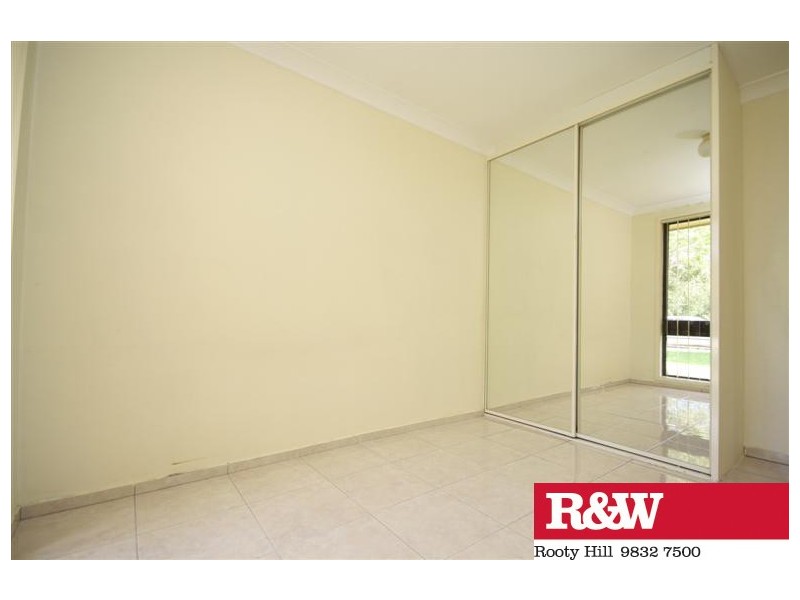 6 SALAMANDER STREET, St Clair NSW 2759