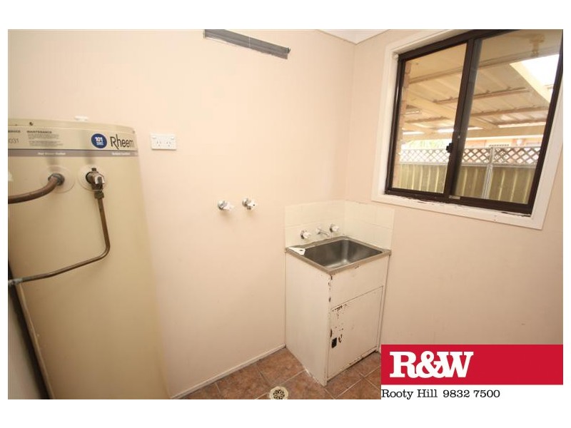 6 SALAMANDER STREET, St Clair NSW 2759