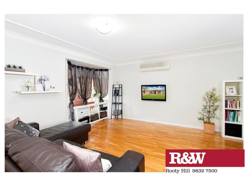 42 MIFSUD CRESCENT, Oakhurst NSW 2761