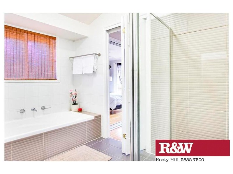 42 MIFSUD CRESCENT, Oakhurst NSW 2761