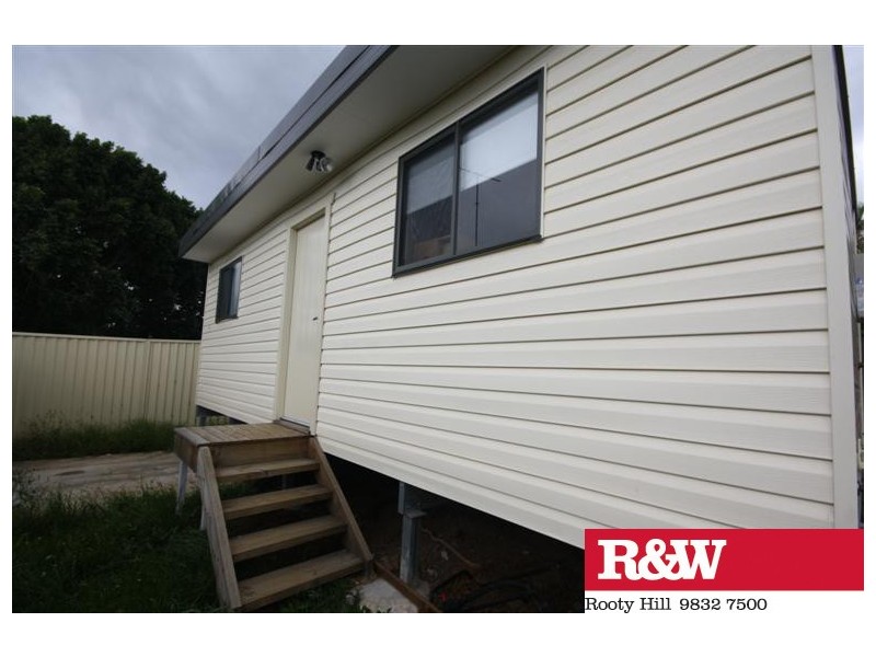 17A DOLLIN STREET, Colyton NSW 2760
