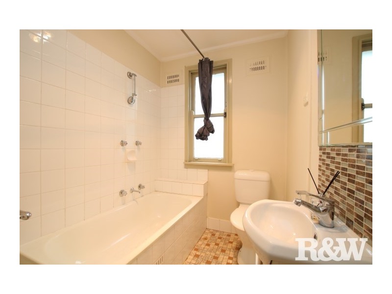 35 Caloola Avenue, Penrith NSW 2750