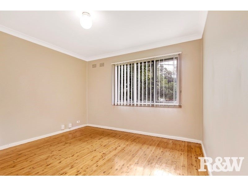 42 Kista Dan Avenue, Tregear NSW 2770