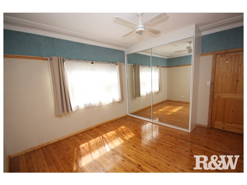 16 Catherine Crescent, Rooty Hill NSW 2766