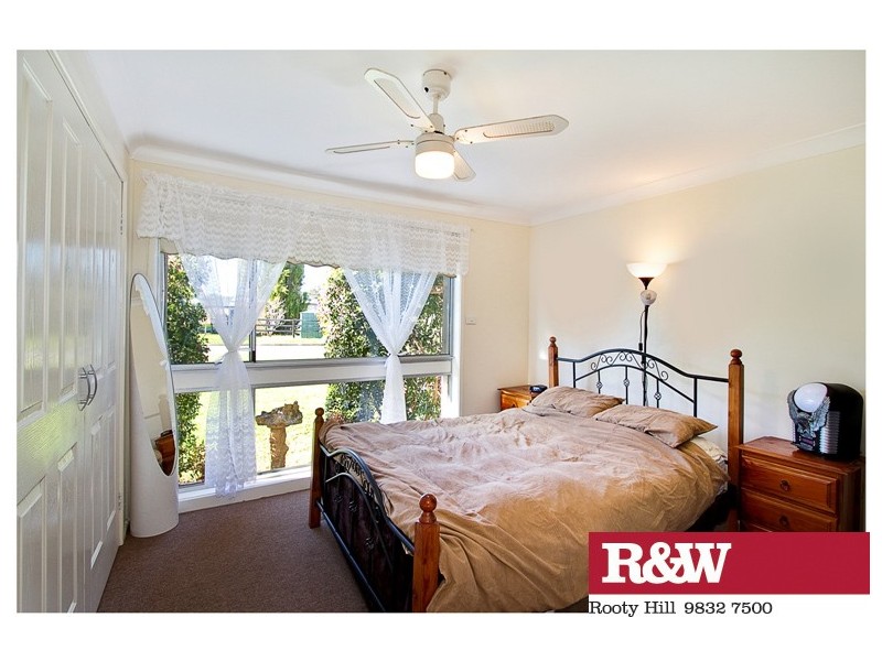 7 HUGHES STREET, Londonderry NSW 2753