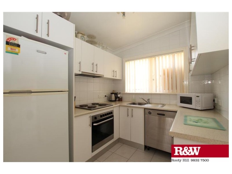 12 WEBB PLACE, Blackett NSW 2770