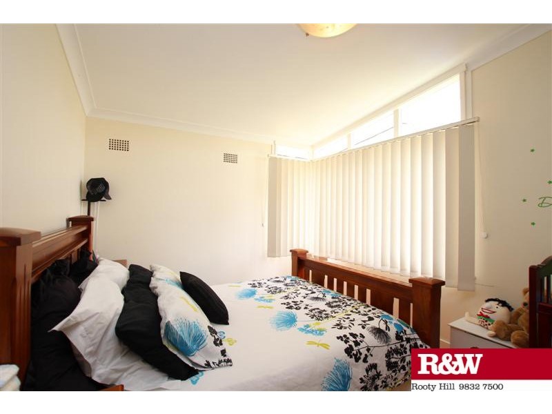 12 WEBB PLACE, Blackett NSW 2770