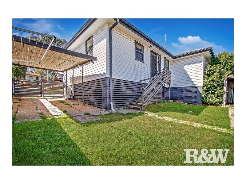 20 Nella Dan Avenue, Tregear NSW 2770