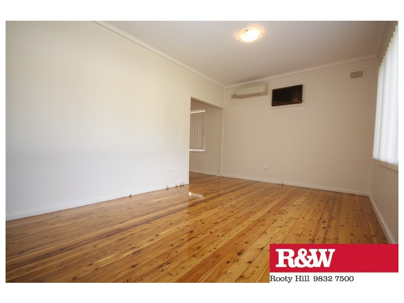 45 ELIZABETH CRESCENT, Kingswood NSW 2747