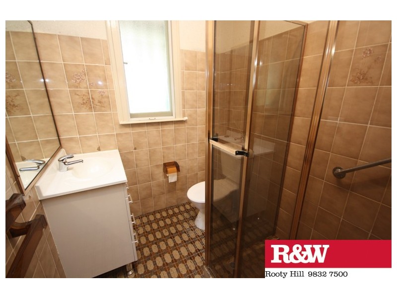 16 HAGEN PLACE, Whalan NSW 2770