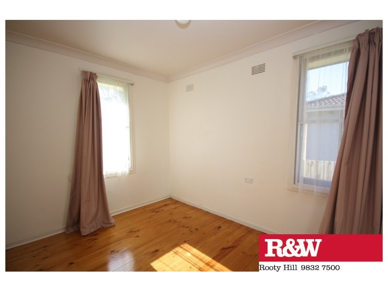 39 KOOMOOLOO CRESCENT, Shalvey NSW 2770