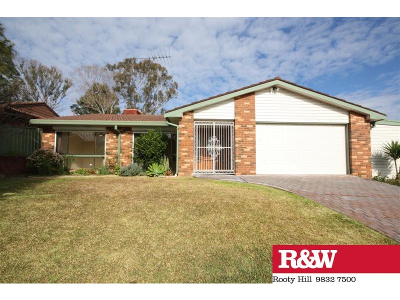 19 BRIERY PLACE, Cranebrook NSW 2749