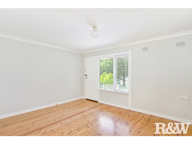 7 Law Crescent, Tregear NSW 2770