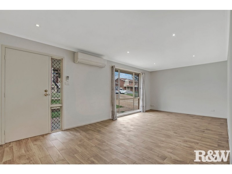 25 Fairburn Crescent, Minchinbury NSW 2770