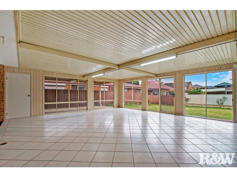 25 Fairburn Crescent, Minchinbury NSW 2770