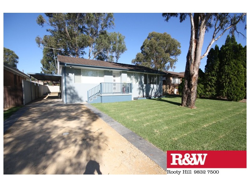 27 NATHAN CRESCENT, Dean Park NSW 2761