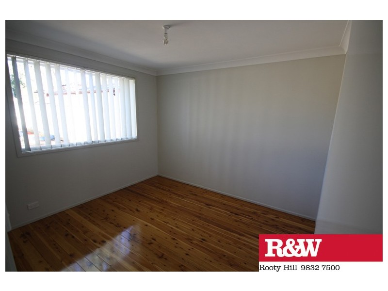 27 NATHAN CRESCENT, Dean Park NSW 2761